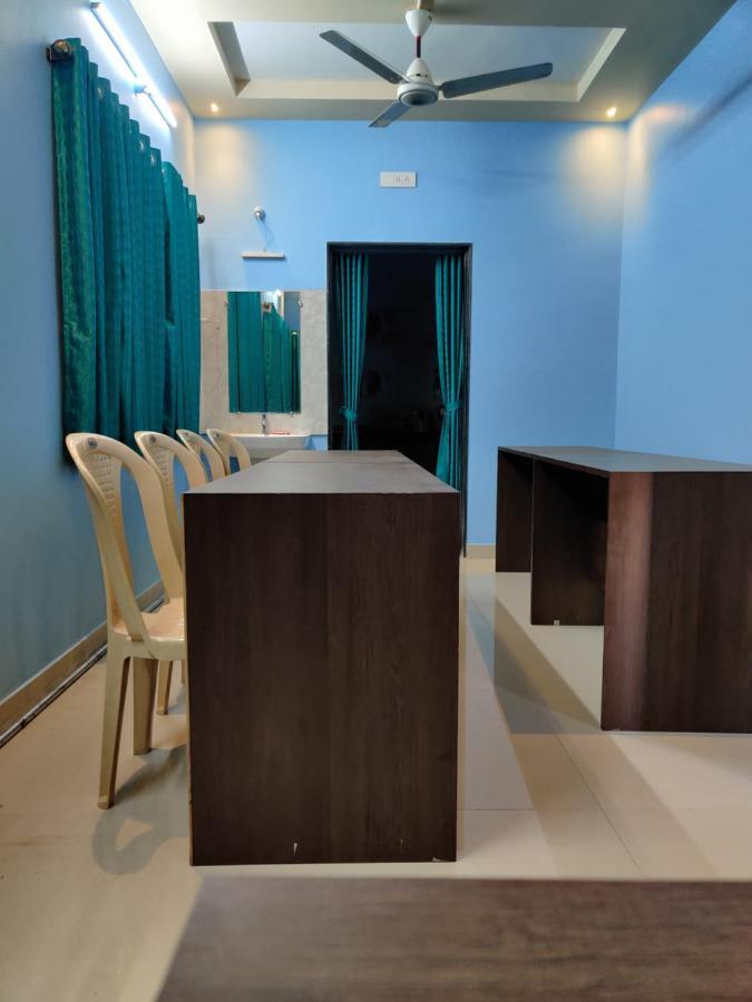 Bandekar Home Stay Mālvan Kültér fotó